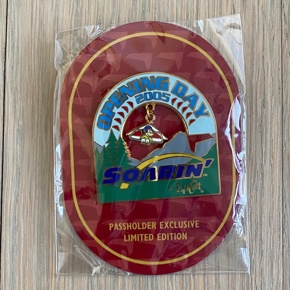 Passholder Exclusive Disney Soarin' Opening Day Limited-Edition Trading Pin